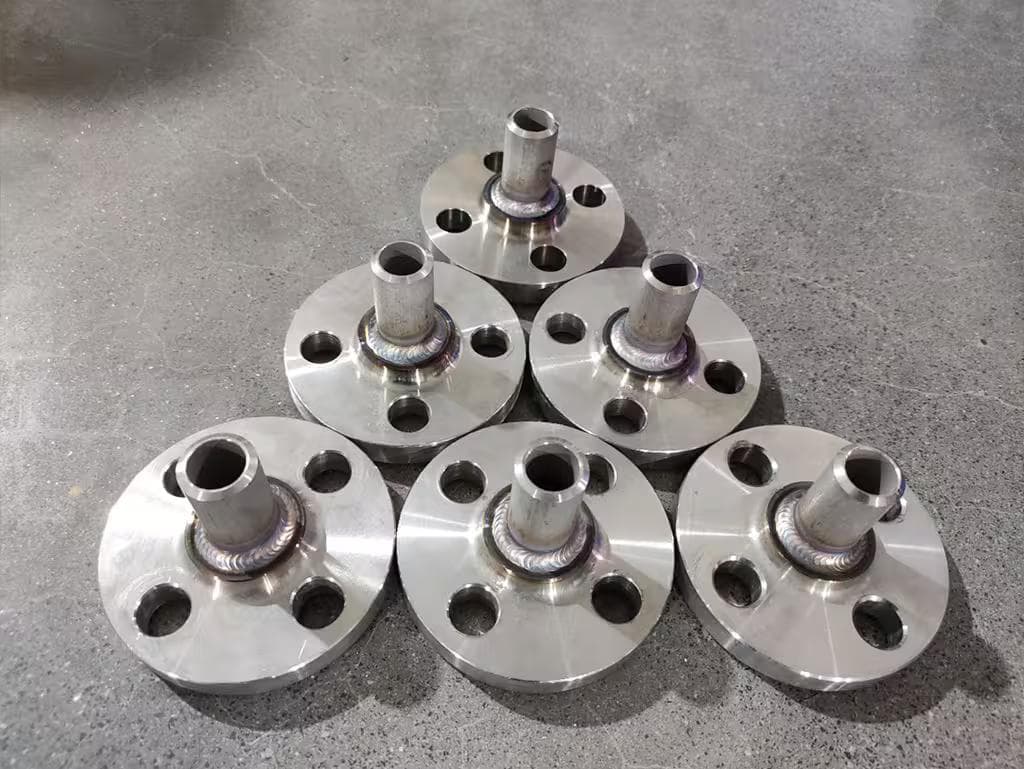Pipe to Flange Weldment